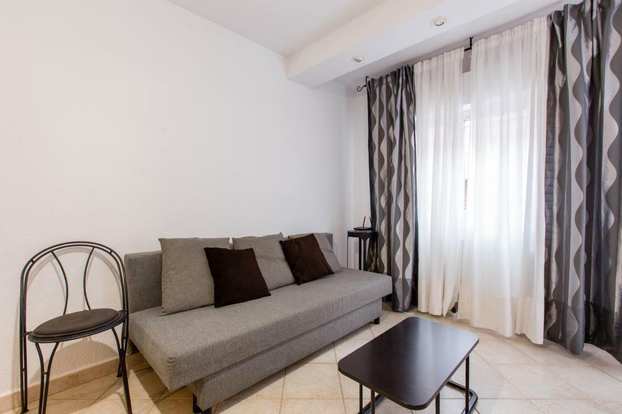 3 Habitaciones Apartamento Temporada Lucero 3 Habitaciones Madrid Luaran gambar