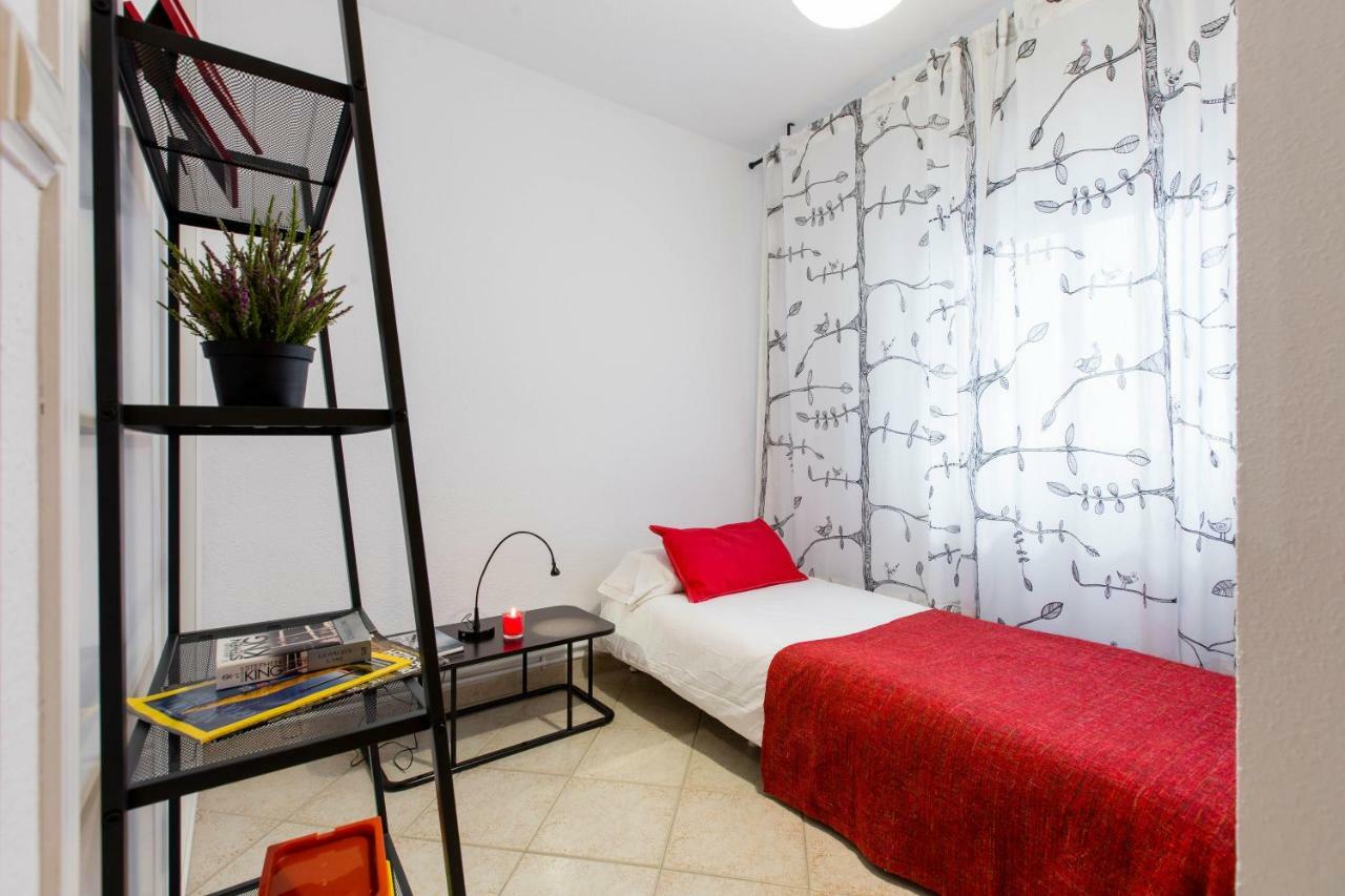 3 Habitaciones Apartamento Temporada Lucero 3 Habitaciones Madrid Luaran gambar